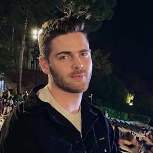 Meet your Posher, Addison